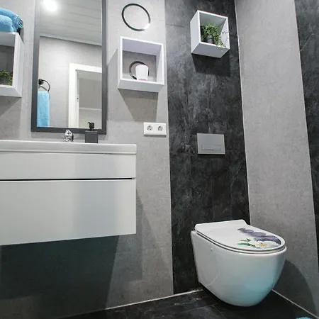 Viktera Modernes Mitten In Der Stadt Und Doch Sehr Ruhig Zu Therme 2 Minuten Apartment Bad Ems