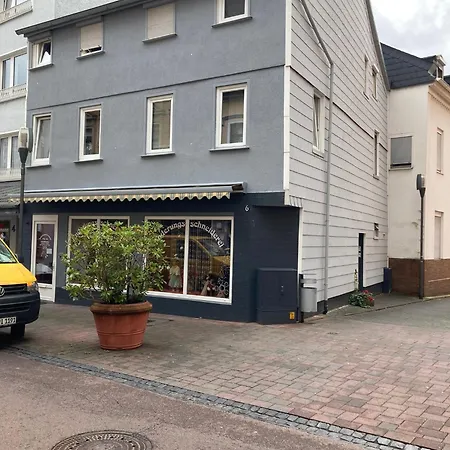 Viktera Modernes Mitten In Der Stadt Und Doch Sehr Ruhig Zu Therme 2 Minuten Apartmán