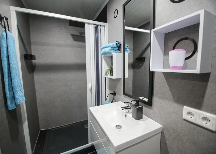 Viktera Modernes Mitten In Der Stadt Und Doch Sehr Ruhig Zu Therme 2 Minuten *