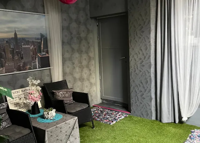 Viktera Modernes Mitten In Der Stadt Und Doch Sehr Ruhig Zu Therme 2 Minuten Bad Ems